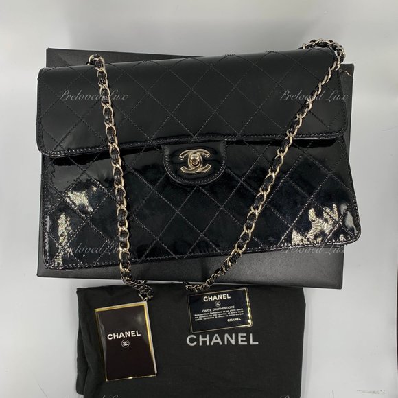 Authentic CHANEL Patent Black Jumbo Flap Crossbody - Picture 5 of 17